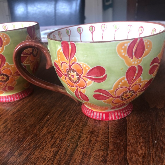 Set of 4 handpainted mugs - Picture 2 of 5